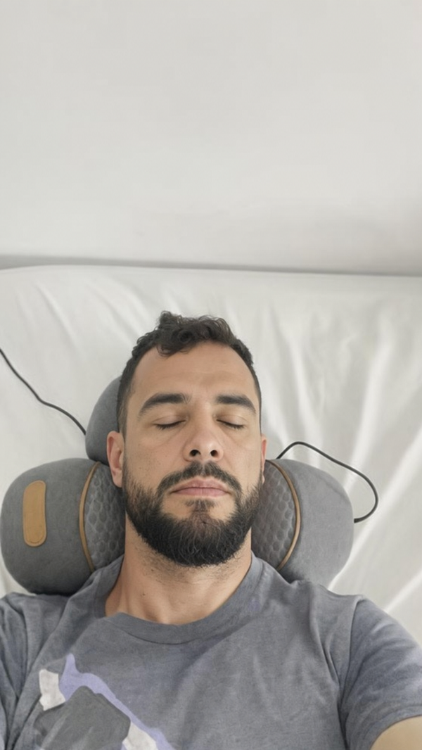 Customer using the CervaRest lying down